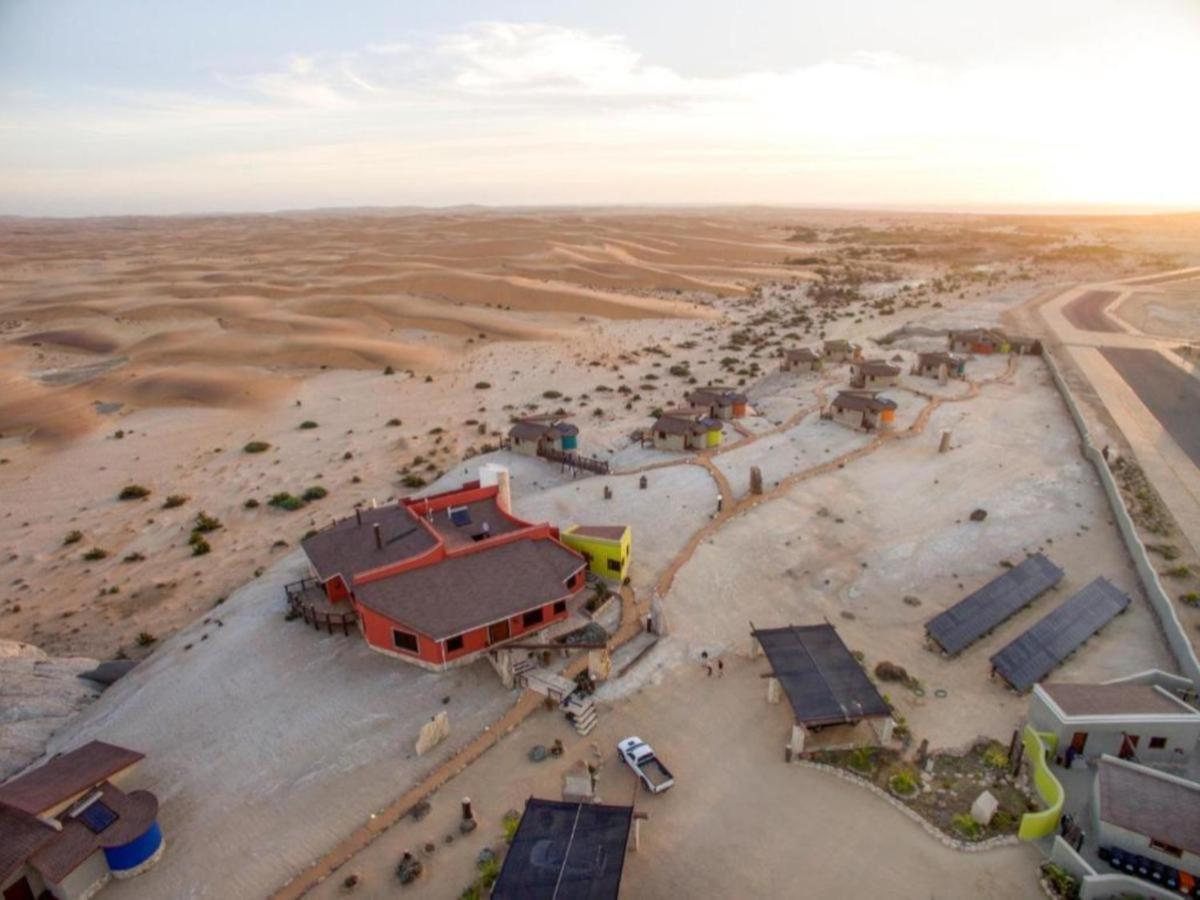 Desert Breeze Lodge Свакопмунд Экстерьер фото