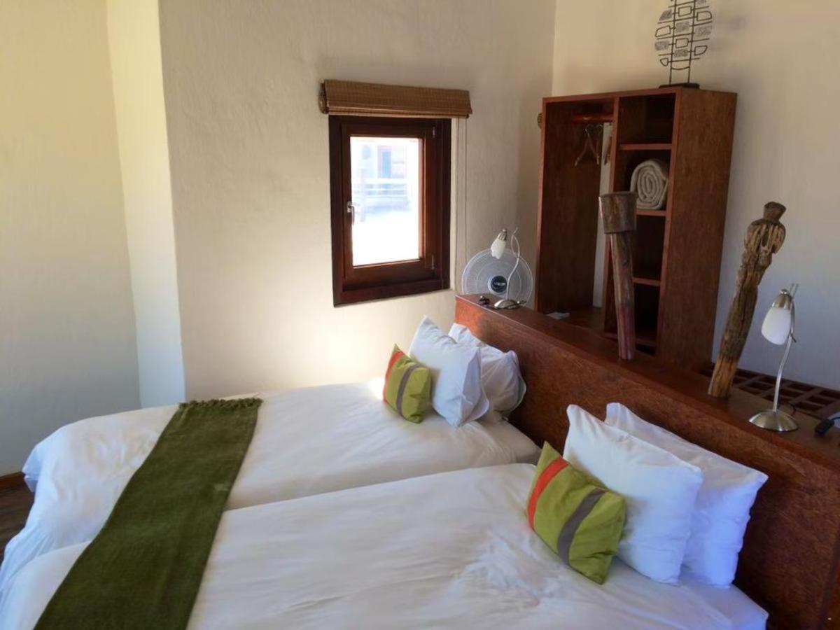Desert Breeze Lodge Свакопмунд Экстерьер фото