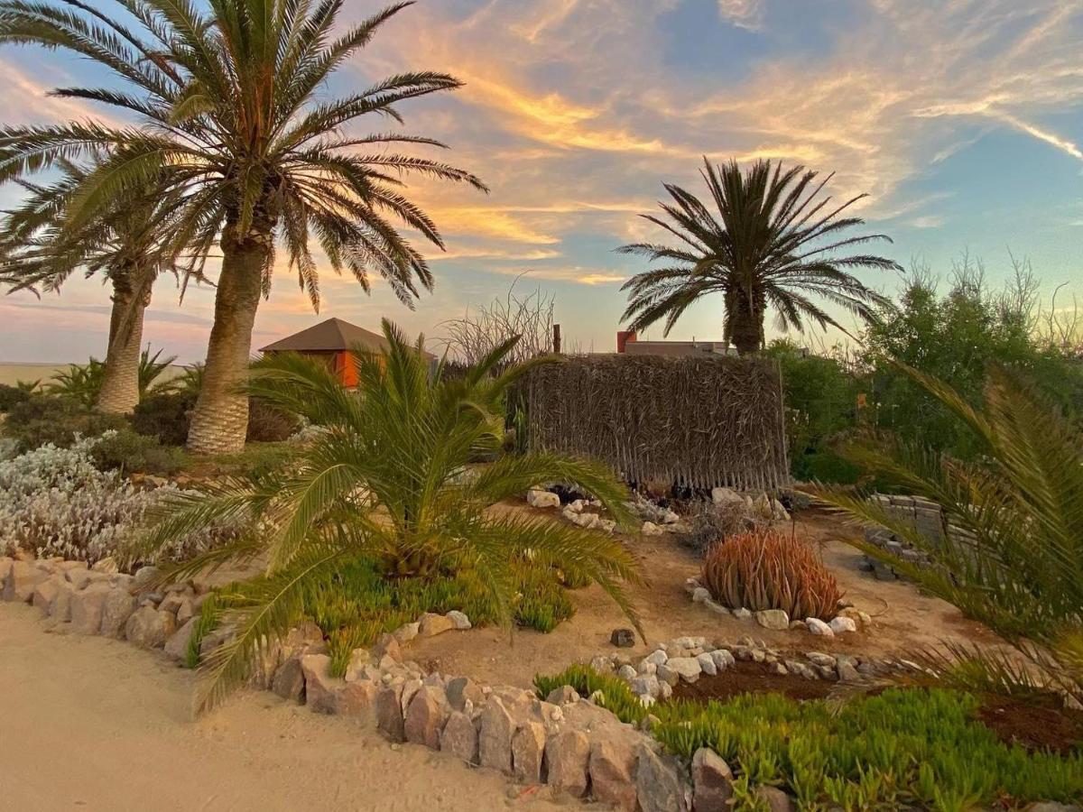 Desert Breeze Lodge Свакопмунд Экстерьер фото
