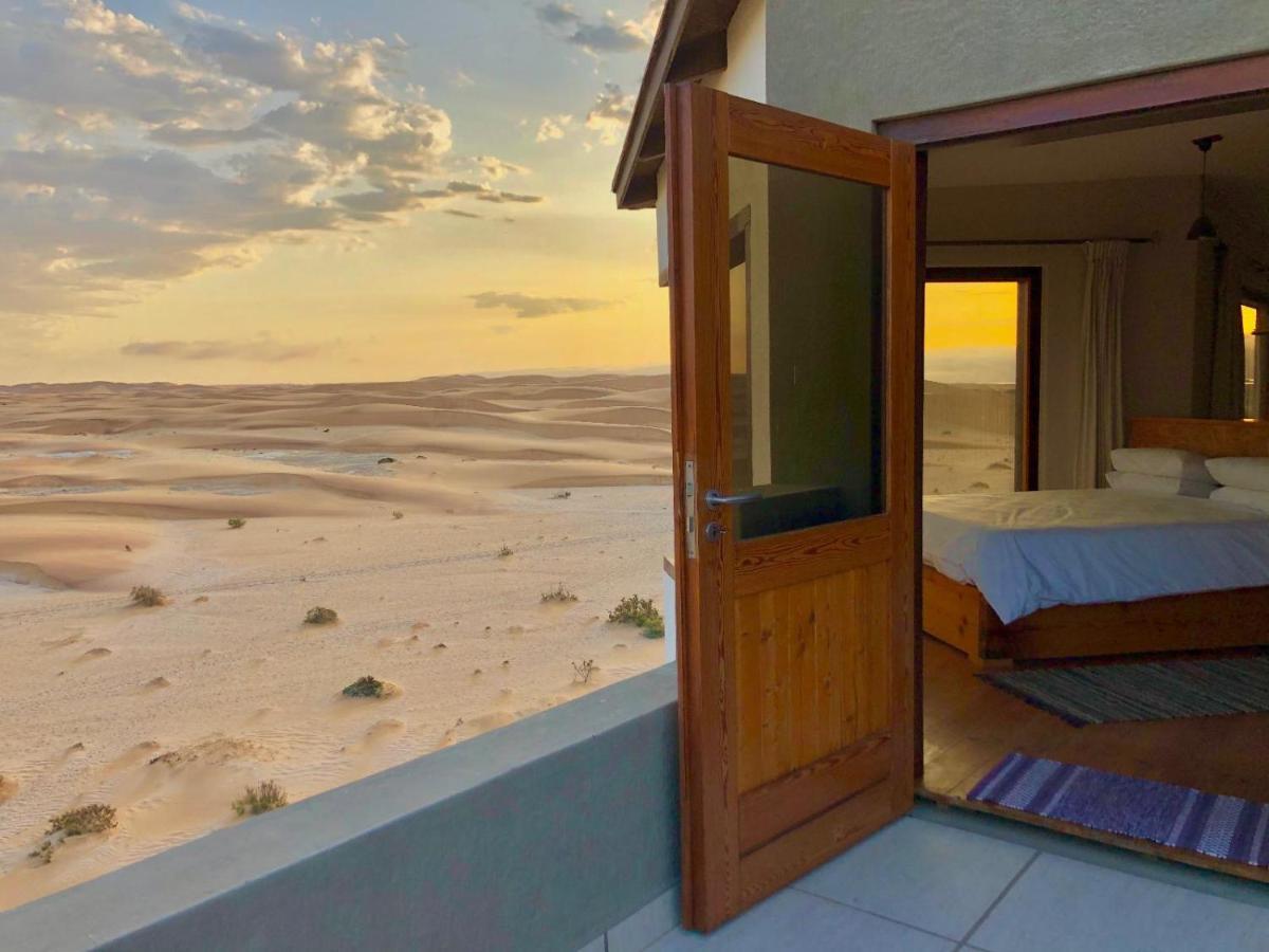 Desert Breeze Lodge Свакопмунд Экстерьер фото