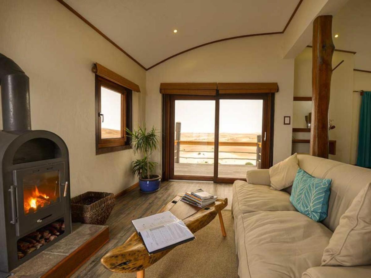 Desert Breeze Lodge Свакопмунд Экстерьер фото