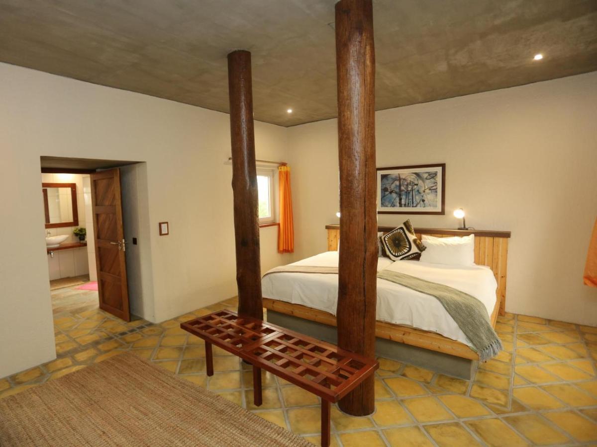 Desert Breeze Lodge Свакопмунд Экстерьер фото